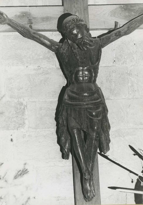 statue : Christ en croix n°6, vue générale