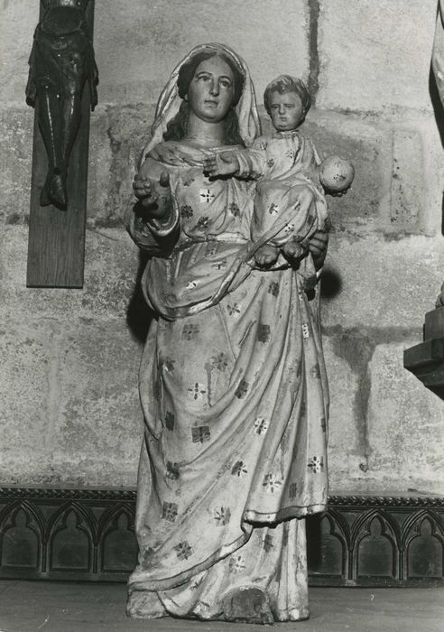 statue : Vierge à l'Enfant n°3, vue générale