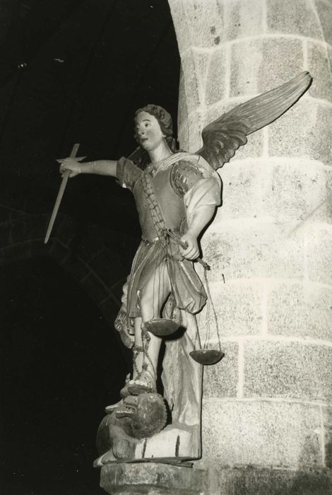 Statue : Saint Michel