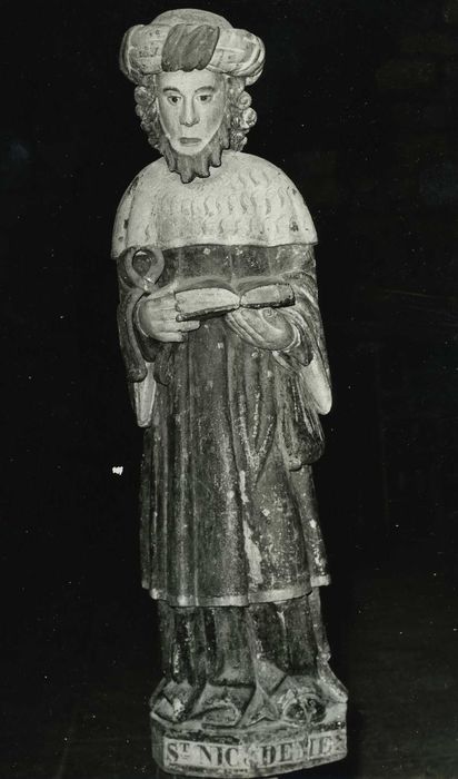 statue : Saint Nicodème, vue générale