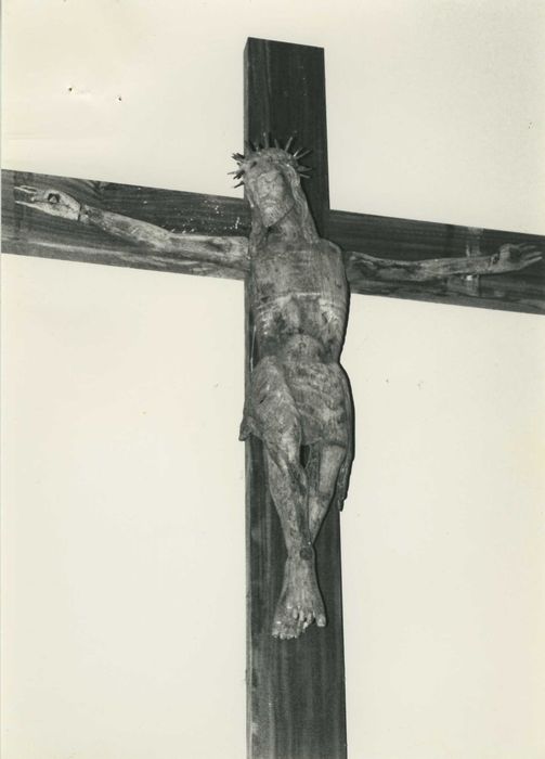 statue : Christ en croix, vue générale - © Ministère de la Culture (France), Médiathèque du patrimoine et de la photographie, diffusion RMN-GP