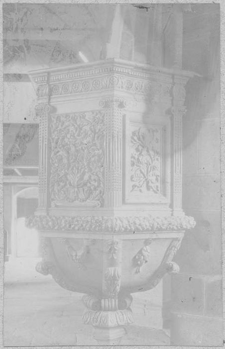 chaire à prêcher, vue générale de la cuve - © Ministère de la Culture (France), Médiathèque du patrimoine et de la photographie, diffusion RMN-GP