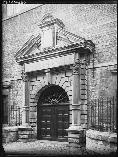 Porte de la Cour d'Assises