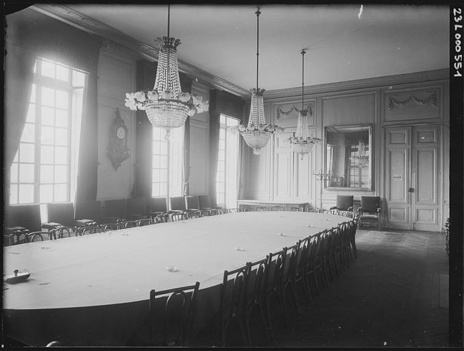 Salle de Moustier, vue d'ensemble