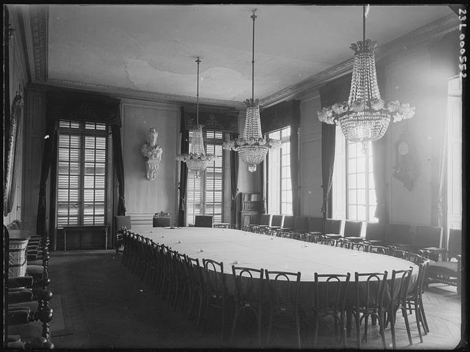 Salle de Moustier, vue d'ensemble