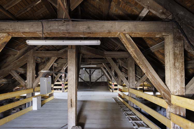 Comble nord, vue vers la croisée du transept