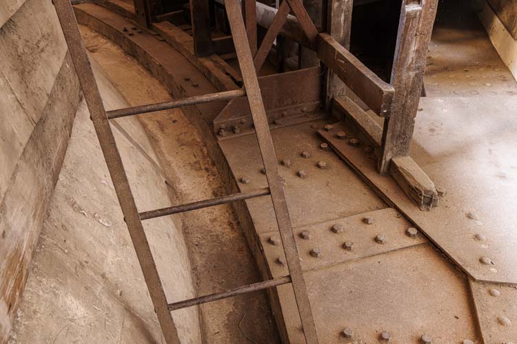 Coupole de la croisée du transept, plancher métallique