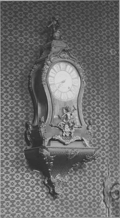 cartel sur socle d'applique, vue générale