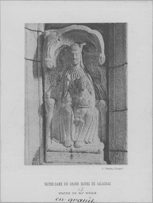 haut-relief : Vierge à l'Enfant assise, vue générale