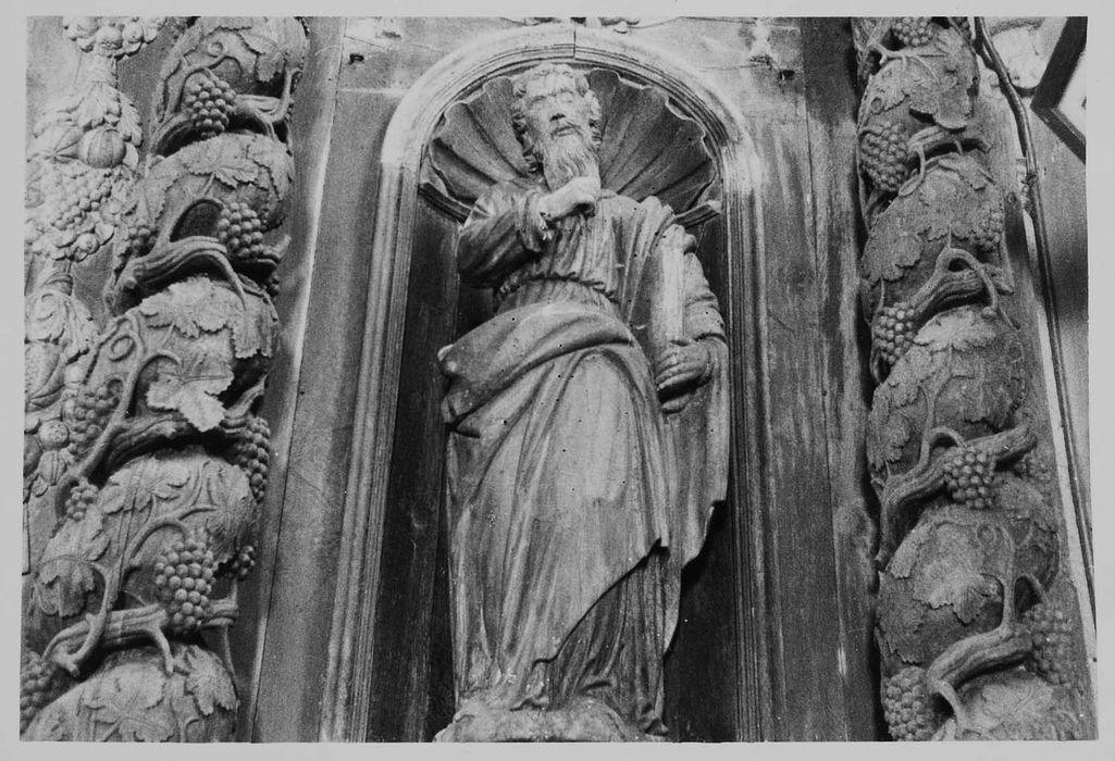 statue : Saint Paul