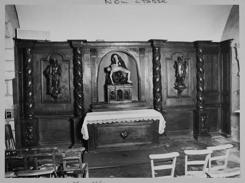 autel sud, gradins d'autel, tabernacle, retable