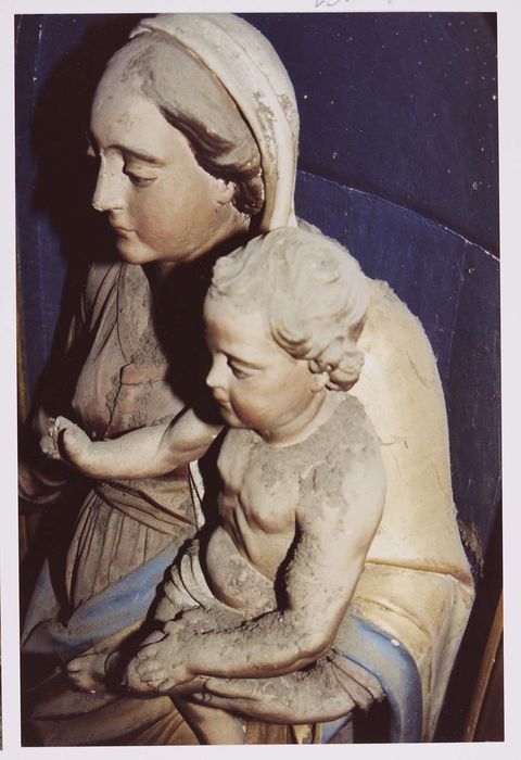statue : Vierge à l’Enfant, vue partielle