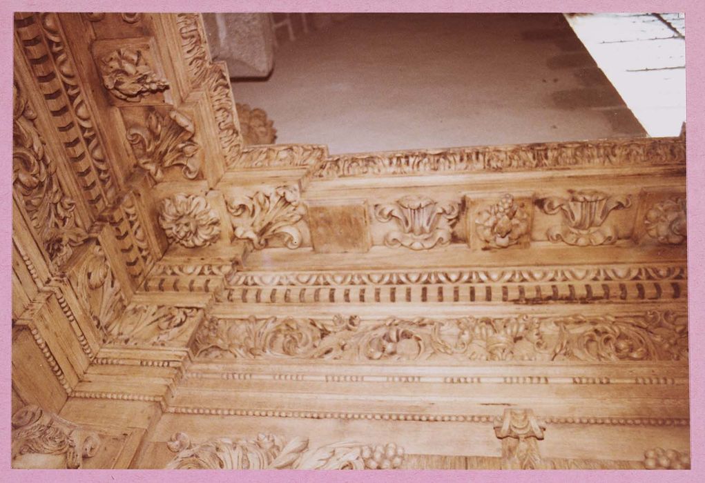 lambris de hauteur du décor de choeur, détail