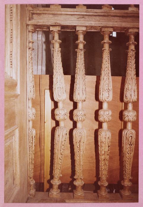 lambris de hauteur du décor de choeur, détail