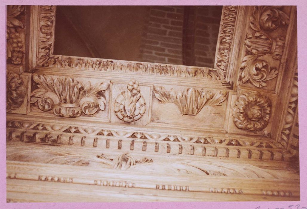 lambris de hauteur du décor de choeur, détail