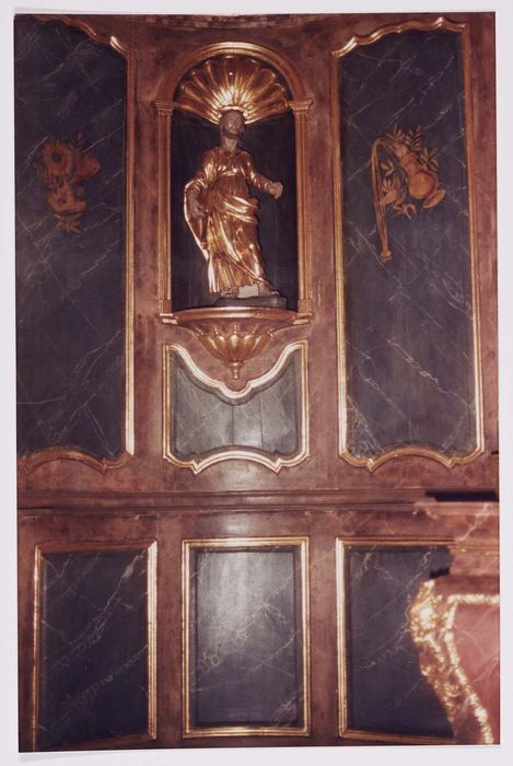 statue : Saint non identifié