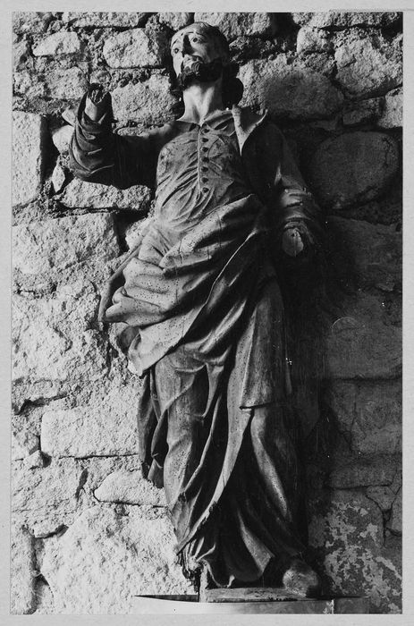 statue (petite nature) : Apôtre (?)