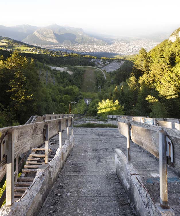 Vue depuis le sommet du tremplin sur la vallée