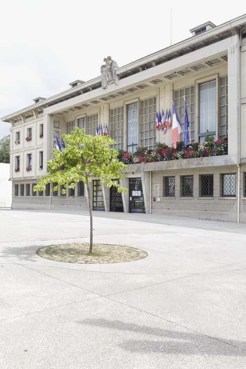 Autre façade depuis une place