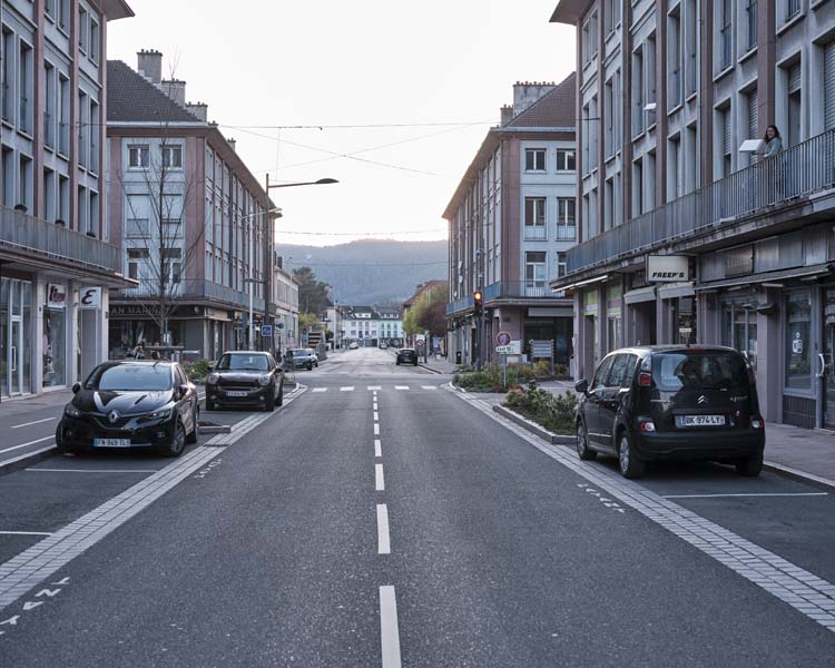 Carrefour de deux rues