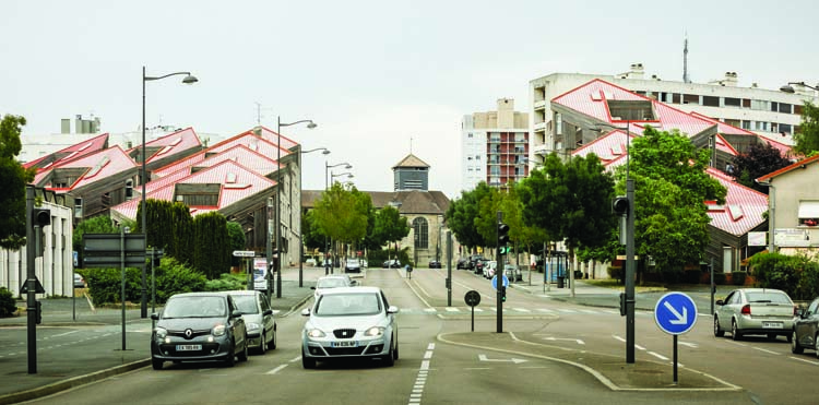 Vue d’ensemble depuis la rue