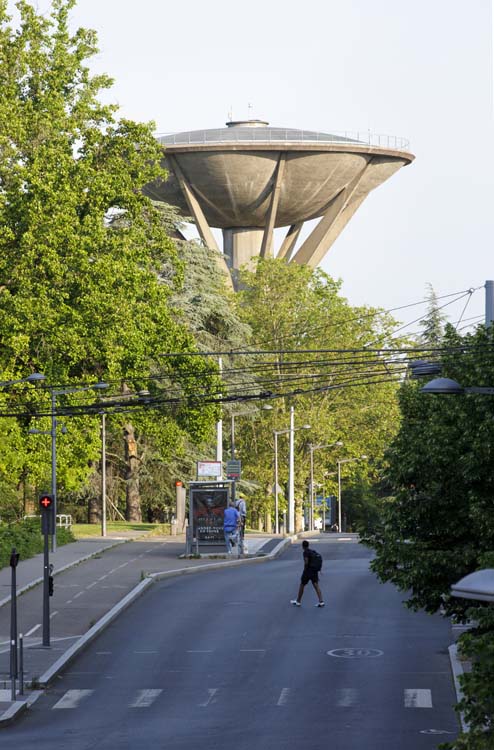 Vue depuis la rue du Château-d'Eau