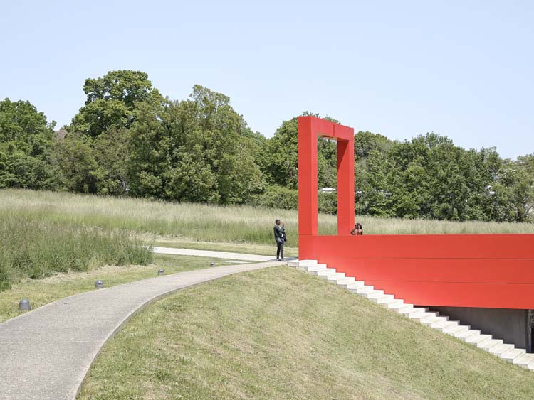 Début de la passerelle l’Axe majeur