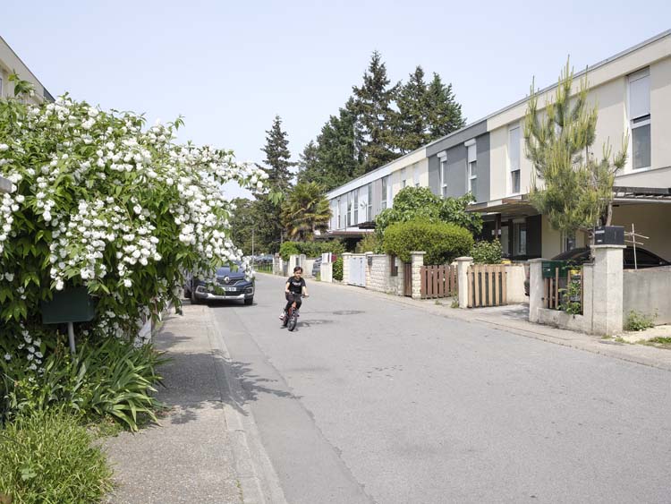 Vue d’ensemble depuis la rue