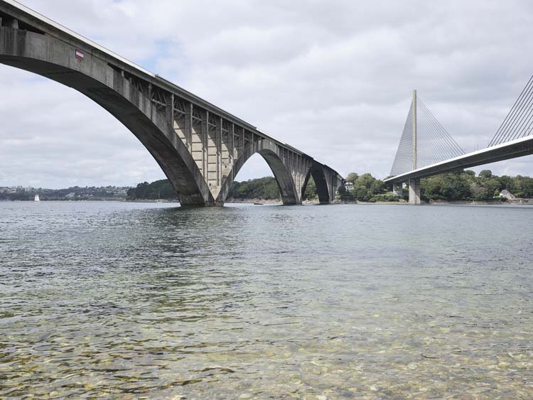 Vue d’ensemble, à côté du pont de l’Iroise