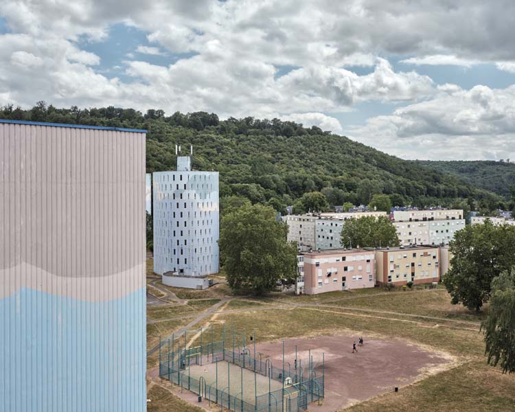 Vue d’ensemble, collines à l’arrière-plan