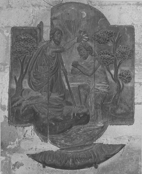 relief (médaillon) : Baptême du Christ, vue générale - © Ministère de la Culture (France), Médiathèque du patrimoine et de la photographie (objets mobiliers), tous droits réservés
