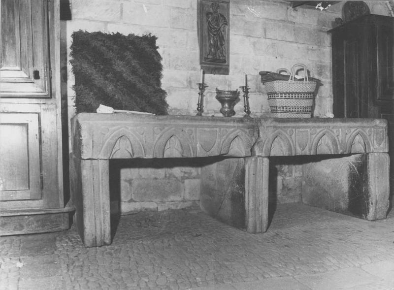 table pour l'office des morts, vue générale - © Ministère de la Culture (France), Médiathèque du patrimoine et de la photographie (objets mobiliers), tous droits réservés