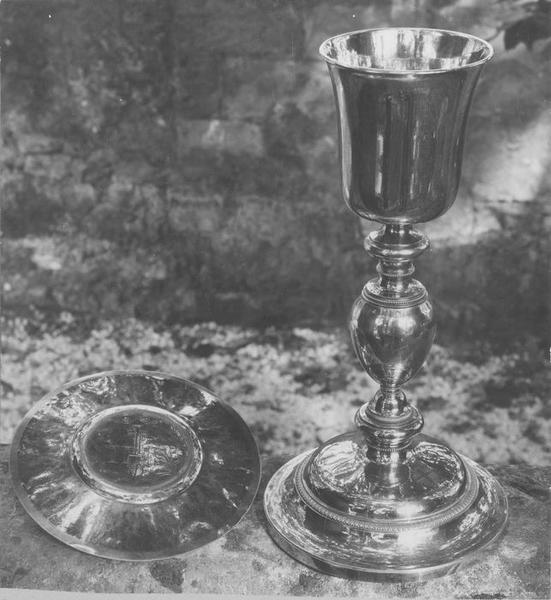 calice, patène, vue générale - © Ministère de la Culture (France), Médiathèque du patrimoine et de la photographie (objets mobiliers), tous droits réservés