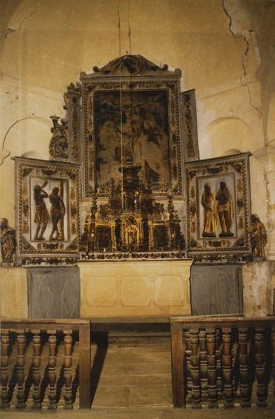 retable, tabernacle, tableau : Le Calvaire, 2 bas-reliefs : Christ aux liens, La Flagellation, vue générale