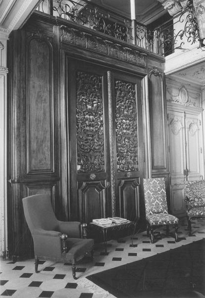 porte, vue générale