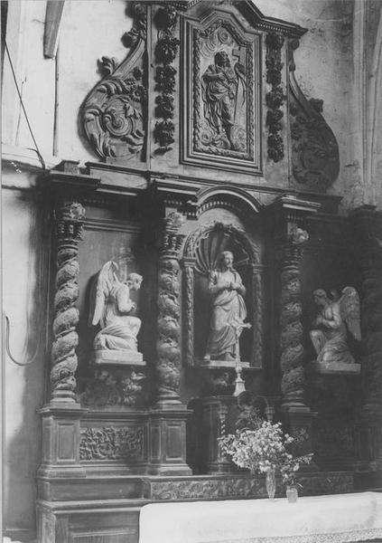 autel, retable (autel secondaire, retable architecturé), dit du Sacré-Coeur, vue générale - © Ministère de la Culture (France), Médiathèque du patrimoine et de la photographie (objets mobiliers), tous droits réservés