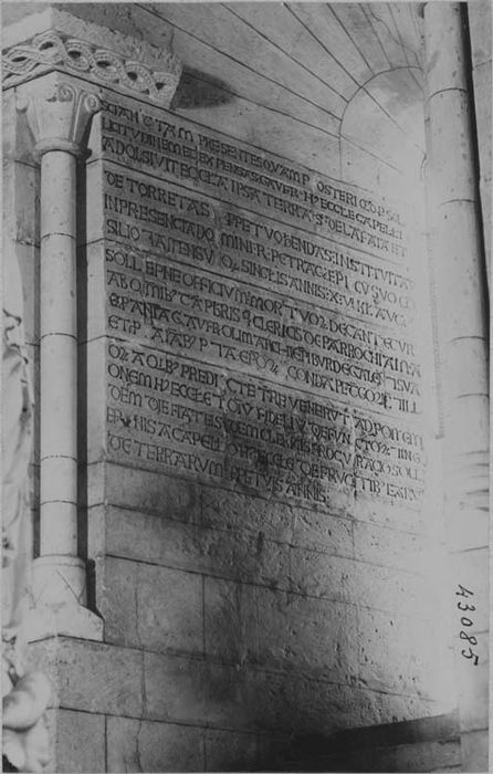 plaque commémorative, vue générale