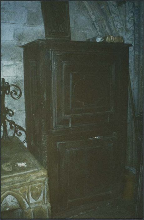 Armoire de sacristie