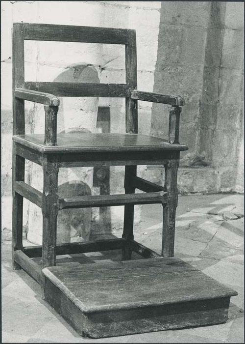 Fauteuil de célébrant