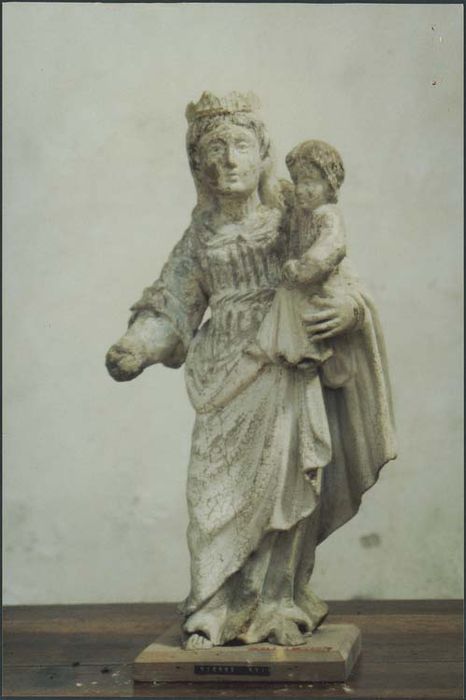 statue (statuette) : Vierge à l'Enfant