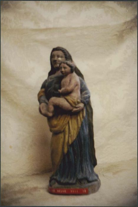 statue : Vierge à l'Enfant