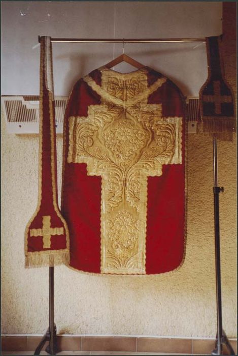 chasuble, étole et manipule