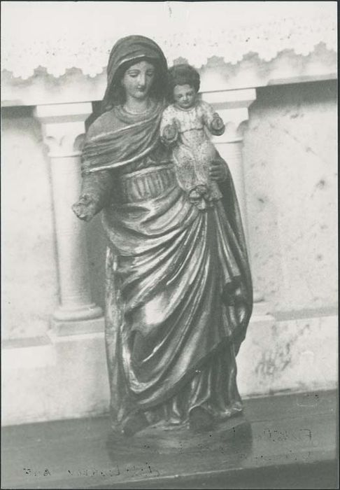 Statue : Vierge à l'Enfant