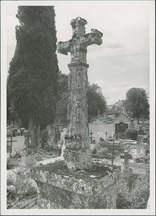 croix de cimetière - © Ministère de la Culture (France), Médiathèque du patrimoine et de la photographie, diffusion GrandPalaisRmn Photo