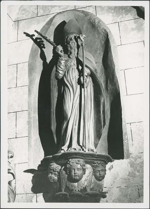 statue : Saint Denis - © Ministère de la Culture (France), Médiathèque du patrimoine et de la photographie, diffusion GrandPalaisRmn Photo