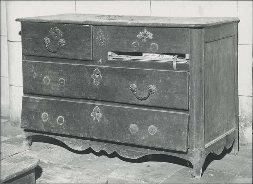 Commode de sacristie