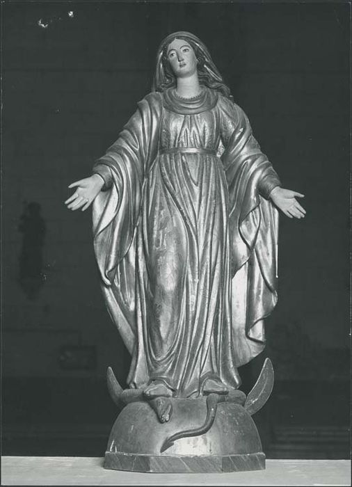 statue : Vierge