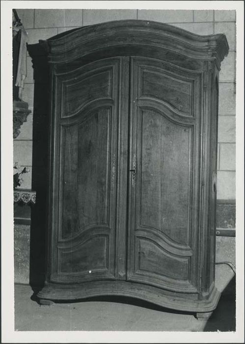 armoire de sacristie