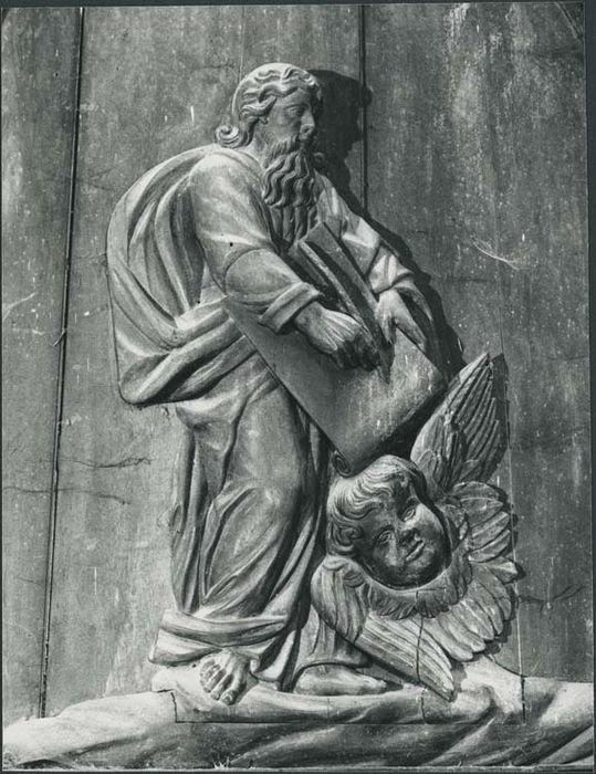 haut-relief : Saint Matthieu