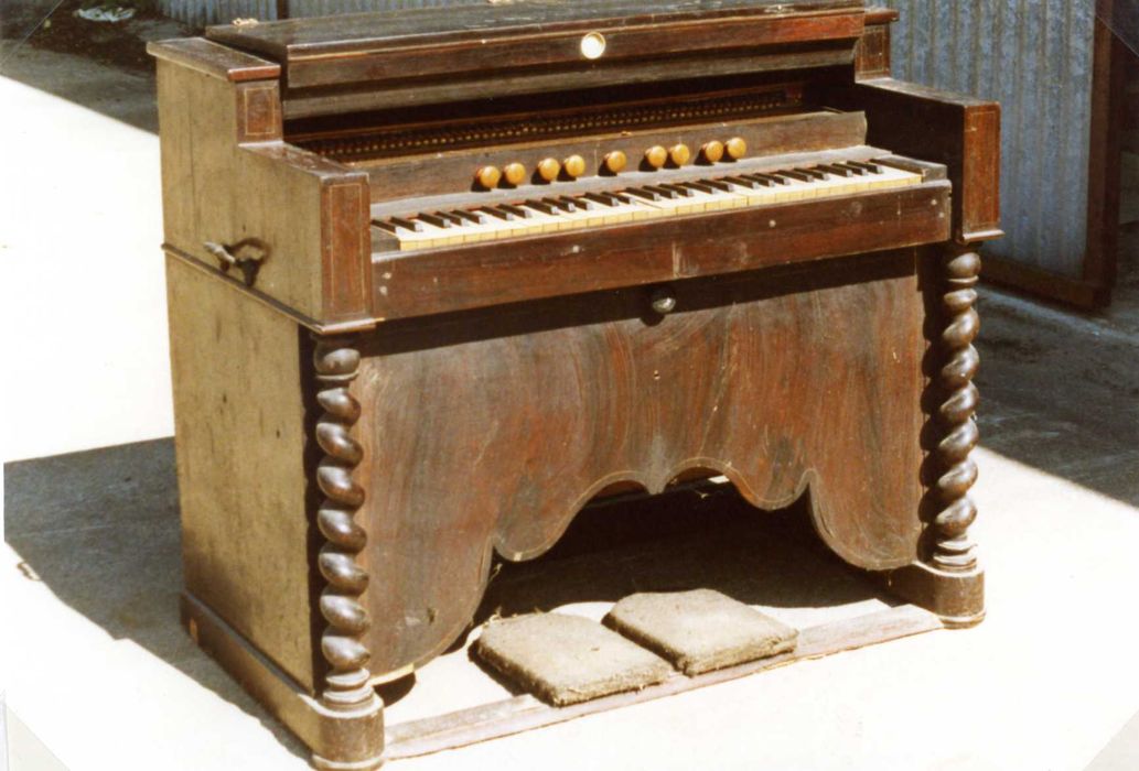 harmonium, vue partielle